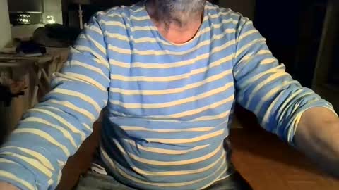 Snapshot of rolandloser1000 chatting on 29, 1, 2025 rolandloser1000 online show from 29, 1, 2025