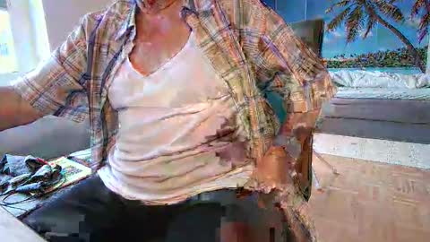 Snapshot of rolandloser1000 chatting on 14, 9, 2025 rolandloser1000 online show from 14, 9, 2025