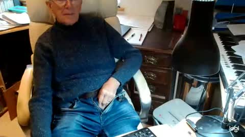 Snapshot of rolydawe chatting on 22, 10, 2025 rolydawe online show from 22, 10, 2025