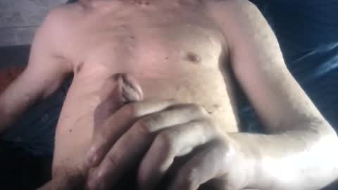 Snapshot of romain954 chatting on 24, 3, 2026 romain online show from 24, 3, 2026