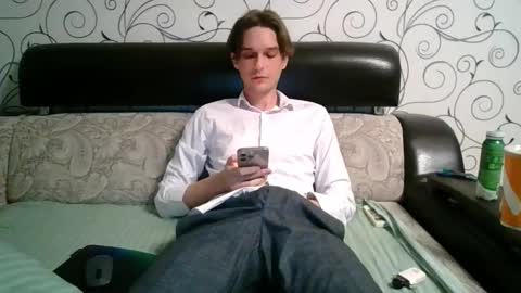 roman1650337 online show from 30, 9, 2025