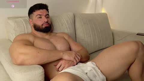 Roman Lux online show from 25, 11, 2025