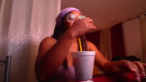 Snapshot of romantic_stargirl chatting on 22, 3, 2026 Is A Belle online show from 22, 3, 2026