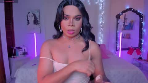 Romi Rouse online show from 7, 1, 2026