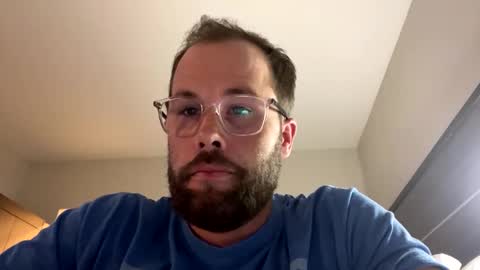 Snapshot of ronald2774 chatting on 18, 11, 2025 ronald2774 online show from 18, 11, 2025