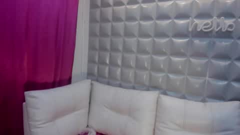 Snapshot of ronaldthompson__ chatting on 1, 3, 2026 Ronald Thompson online show from 1, 3, 2026