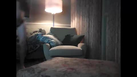 ronvlv online show from 5, 4, 2026