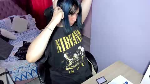 Twelve 3 Inst Twelve 312002 Twitter Room312 2002 online show from 1, 2, 2026