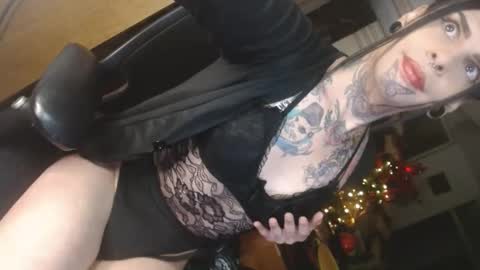 herreraisa offical online show from 16, 11, 2025