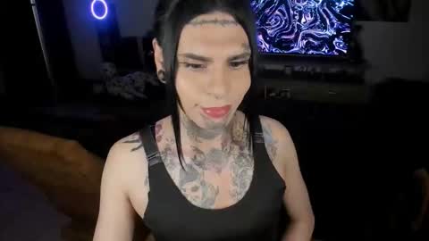 herreraisa offical online show from 25, 3, 2026