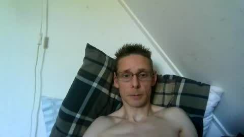 Snapshot of rororober chatting on 8, 8, 2026 rororober online show from 8, 8, 2026