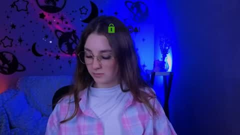 Snapshot of rosalie_swan3 chatting on 21, 4, 2026 Black Swan online show from 21, 4, 2026