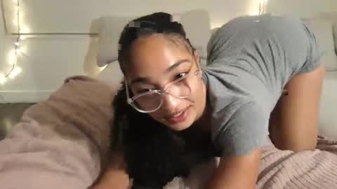 Snapshot of rosalinatoosexy chatting on 8, 11, 2025 Rosalina online show from 8, 11, 2025