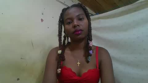 Snapshot of rosalinda933 chatting on 17, 5, 2026 Rosalinda online show from 17, 5, 2026