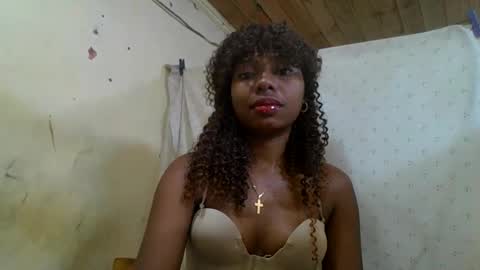 Snapshot of rosalinda933 chatting on 30, 5, 2026 Rosalinda online show from 30, 5, 2026