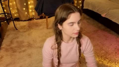 Snapshot of rosalvaulman chatting on 5, 4, 2026 Kylie online show from 5, 4, 2026