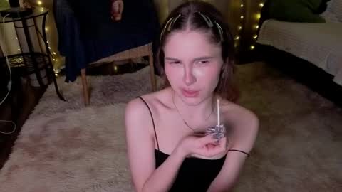 Snapshot of rosalvaulman chatting on 13, 4, 2026 Kylie online show from 13, 4, 2026