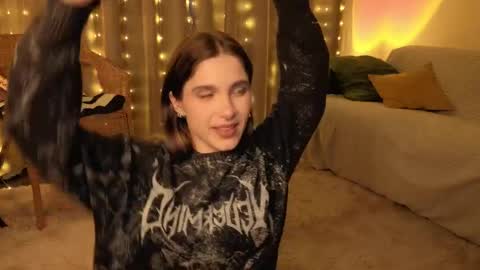 Snapshot of rosalvaulman chatting on 25, 5, 2026 Kylie online show from 25, 5, 2026