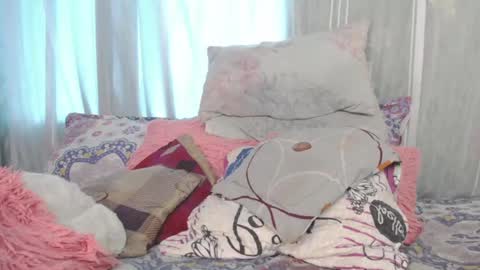 Snapshot of rosalynda_collen chatting on 12, 2, 2025 daniela garcia online show from 12, 2, 2025