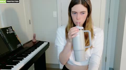 rose77782 online show from 13, 2, 2025