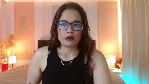 Snapshot of rose_thompson1 chatting on 7, 6, 2026 Rose online show from 7, 6, 2026