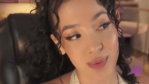 Rose  online show from 26, 10, 2025