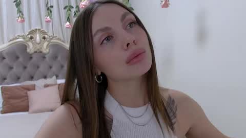 Rose Hubbard online show from 26, 2, 2025
