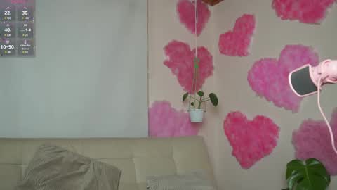 Lyla OF roselinedior online show from 3, 3, 2025