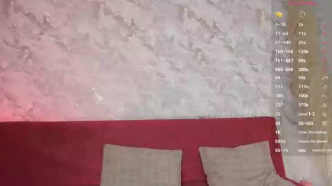 Lyla OF roselinedior online show from 16, 9, 2025