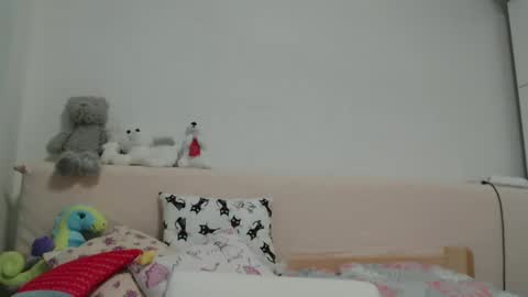 Rose online show from 24, 2, 2025