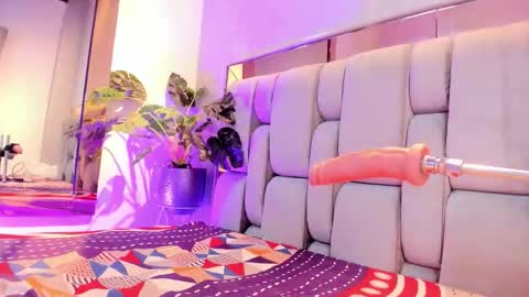 Snapshot of rosetemple chatting on 21, 2, 2026 Rose online show from 21, 2, 2026