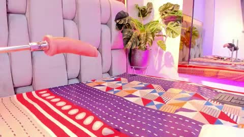 Rose online show from 10, 3, 2026