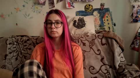 Snapshot of rosettahadges chatting on 13, 4, 2026 Amlija online show from 13, 4, 2026