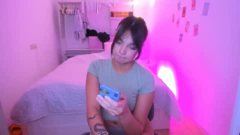 Snapshot of roshelle_xxx chatting on 11, 2, 2025 Roshelle online show from 11, 2, 2025