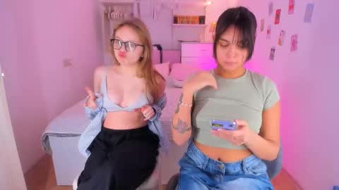 Snapshot of roshelle_xxx chatting on 13, 2, 2025 Roshelle online show from 13, 2, 2025