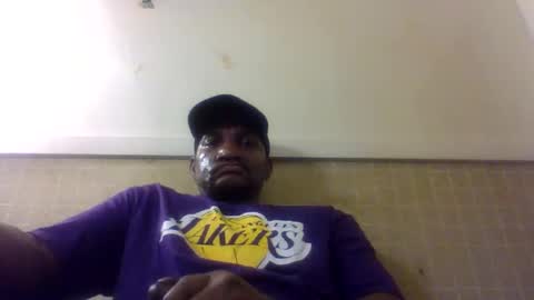 Snapshot of roshun69 chatting on 21, 4, 2026 Roshun Haynes online show from 21, 4, 2026