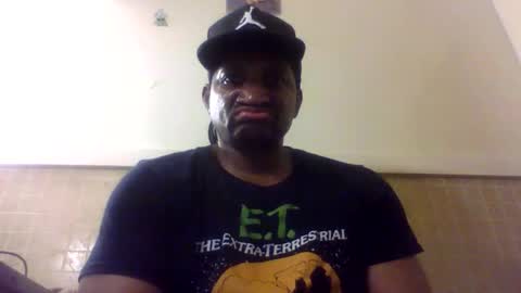 Snapshot of roshun69 chatting on 11, 5, 2026 Roshun Haynes online show from 11, 5, 2026
