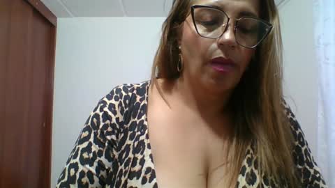Snapshot of rossanalionheart chatting on 2, 1, 2025 Rossana online show from 2, 1, 2025