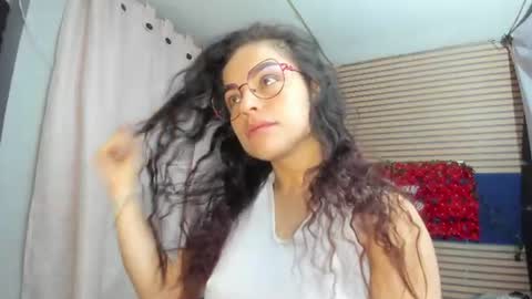 Snapshot of rosse_25 chatting on 10, 7, 2026 Would you like to help me with supplementation and sports suits so I can compete in powerlifting online show from 10, 7, 2026