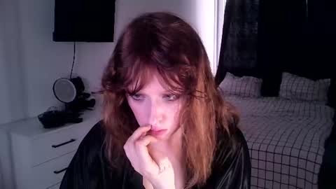 rosy_petal online show from 6, 6, 2026