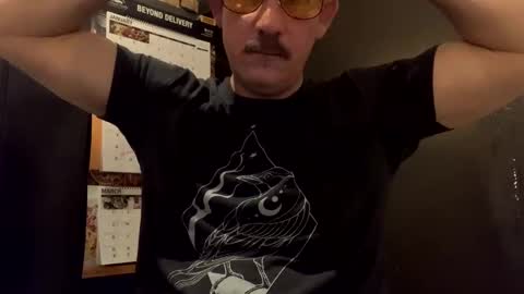 roundthebend8 online show from 25, 2, 2025