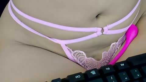 rouse_sexy_hotxx77 online show from 17, 6, 2026