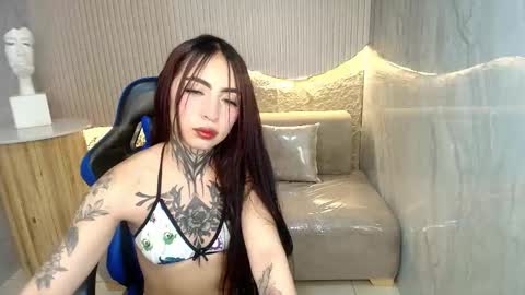 Roux  online show from 7, 10, 2025