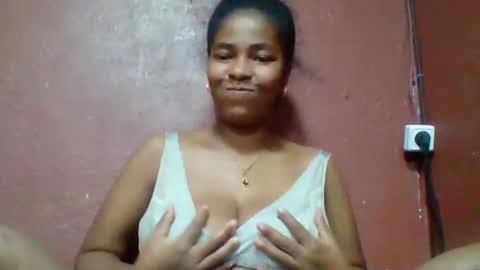 rovaelyah online show from 25, 3, 2026