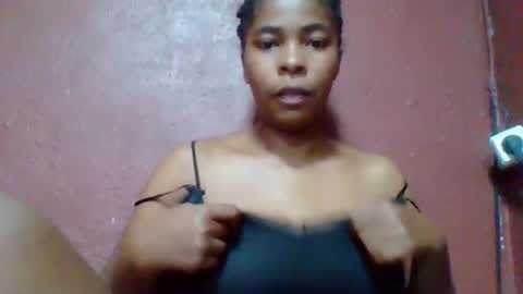 rovaelyah online show from 17, 4, 2026