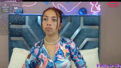 Snapshot of roxan_fox_ chatting on 23, 2, 2026 Roxane online show from 23, 2, 2026