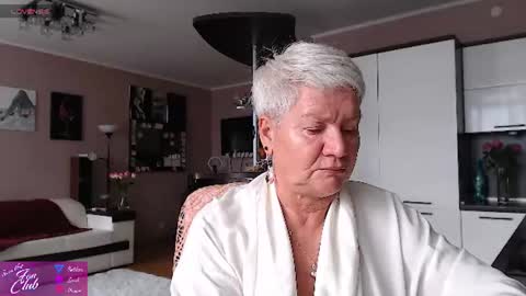 Roxana online show from 4, 8, 2026