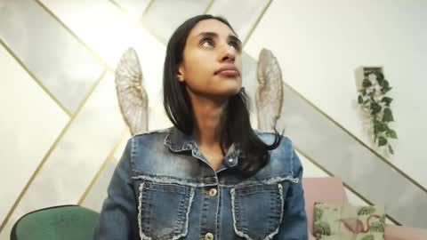   online show from 7, 10, 2025