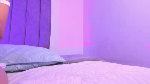 Roxane online show from 4, 12, 2025