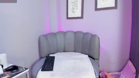  Roxanna  online show from 19, 6, 2026